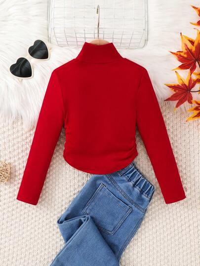 SHEIN بلوزة أساسية محبوكة بياقة مرتفعة مجعدة للفتيات الصغيرات، لون أحمر مناسب للارتداء اليومي والمدرسة في فصلي الخريف والشتاء، متناسقة مع الأم
