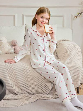 SHEIN طقم قميص بأزرار وطبعة الكرز للبنات