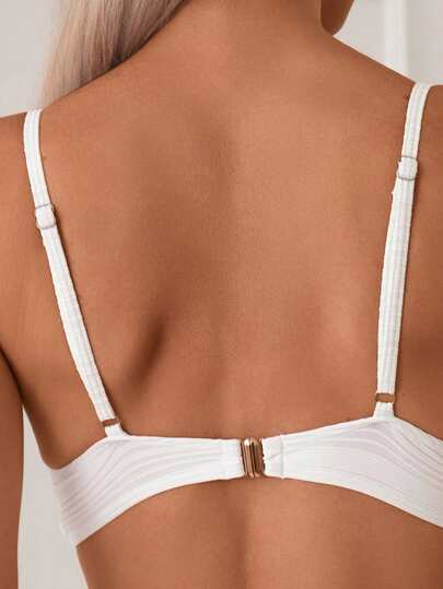 SHEIN Swim مجموعة بيكيني مثيرة للنساء بدون طبعات ومتداخلة مع دعم سلك تحتي (إصدار الكأس الصلب) للاستخدام في العطلات والشاطئ في الصيف