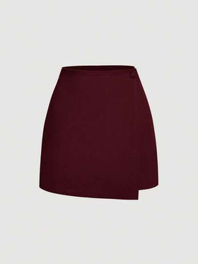 SHEIN MOD تنورة قصيرة للنساء بتصميم بسيط وعملي من قماش أحادي اللون