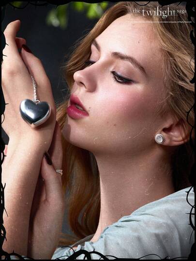 The Twilight Saga X SHEGLAM Soulmates عطر صلب علامة تجارية جمال مكياج ميكب مستحضرات تجميل للنساء الفتيات مثالي لفصل الشتاء الربيع مثالي ل- Y2K أزياء أنيقة رمضان هدية حفلة جاهز أفضل لون