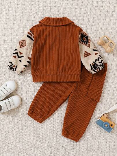 SHEIN Vintaside Kids بدلة كاجوال للأطفال الصبية 2 قطعة، بذلة من الكوردروي الخاكي مع قطع من الفليس للارتداء اليومي، خريف/شتاء