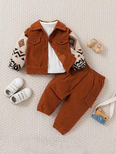SHEIN Vintaside Kids بدلة كاجوال للأطفال الصبية 2 قطعة، بذلة من الكوردروي الخاكي مع قطع من الفليس للارتداء اليومي، خريف/شتاء