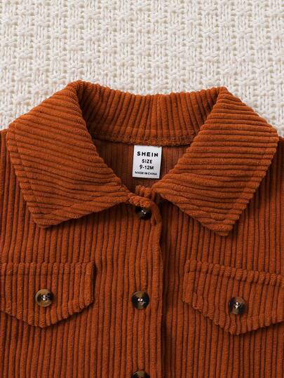 SHEIN Vintaside Kids بدلة كاجوال للأطفال الصبية 2 قطعة، بذلة من الكوردروي الخاكي مع قطع من الفليس للارتداء اليومي، خريف/شتاء