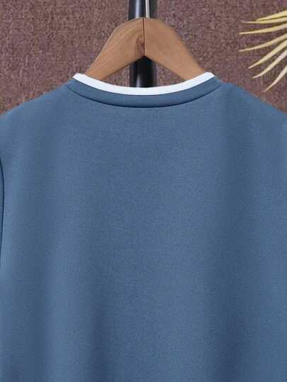 SHEIN Mirajuku مجموعة قصيرة الأكمام بطباعة حرفية وشورت كاجوال لصبي المراهق، قطعتان