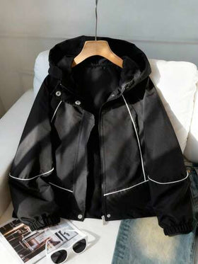 SHEIN جاكيت كاجوال متعدد الاستخدامات للبنات، أسود مع حبل أبيض للزينة، أساور مطاطية، أزرار معدنية فضية، مناسب للمدرسة والتنقل والخروجات والرياضة، يمكن ارتداؤه مع بلوزات طويلة الأكمام وبنطلونات
