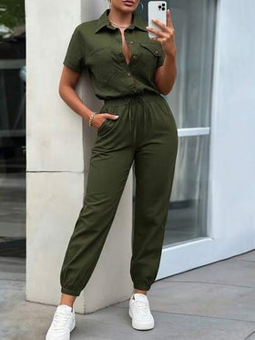 EMERY ROSE طقم للنساء بتصميم أنيق مكون من ملابس علوية فضفاضة مزينة بأزرار وبنطال هارم ملائم للجسم، مناسب لفصلي الربيع والصيف
