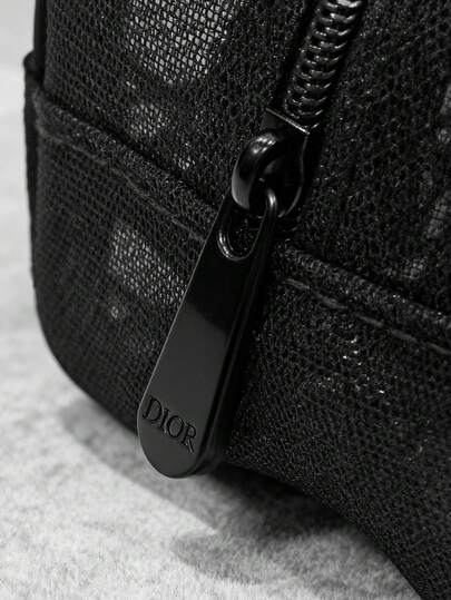 Dior حقيبة مستحضرات تجميل ذات نسيج مربع أسود راقي، حقيبة أدوات تجميل بسيطة