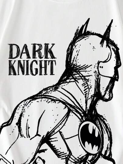 BATMAN X SHEIN تي شيرت رجالي كاجوال بطبعات أرقام وحروف على الرقبة المستديرة، أكمام قصيرة، صيفي