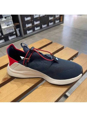 Adidas حذاء رياضي رجالي VOYAGER سهل الارتداء ومريح للأنشطة الخارجية