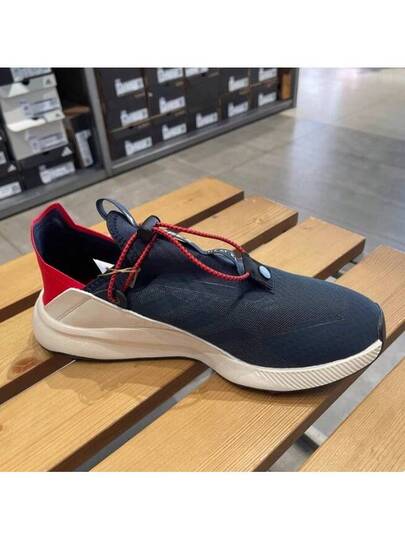 Adidas حذاء رياضي رجالي VOYAGER سهل الارتداء ومريح للأنشطة الخارجية