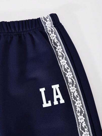 SHEIN ChillGRL طقم بنطلون وتي شيرت للبنات من كاسوفي: تي شيرت بأكمام طويلة وياقة قميص مع تطريز دانتيل، مقترن مع بنطلون واسع الساق مصنوع من الأقمشة المحبوكة مع تطريز دانتيل وطباعة جرافيك، ملابس مناسبة للمدرسة والعطلات، مناسبة للخريف والربيع