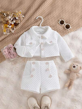 SHEIN جاكيت مع تفاصيل الرفرفة وشورت وكامي علوي للبنات الصغار