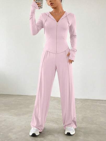 SHEIN EZwear مجموعة رياضية عرضية مريحة مؤلفة من: قميص ذو غطاء رأس ضيق وبنطلون مستقيم