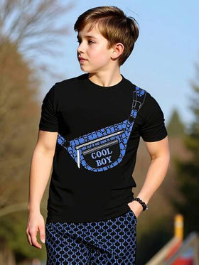 مجموعة قميص كم قصير وشورت للأولاد المراهقين 2 قطعة، قميص مطبوع بشعار "COOL BOY" وشورت مطبوع بأنماط، طقم كاجوال ومريح