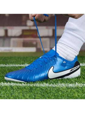 حذاء كرة القدم Nike Tiempo Legend 10 للرجال خفيف الوزن ومريح وعالي الأداء™ باللون الأزرق (عشب صناعي/طبيعي)
