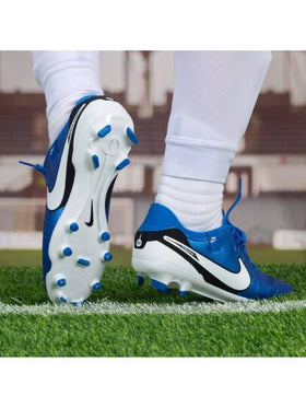 حذاء كرة القدم Nike Tiempo Legend 10 للرجال خفيف الوزن ومريح وعالي الأداء™ باللون الأزرق (عشب صناعي/طبيعي)