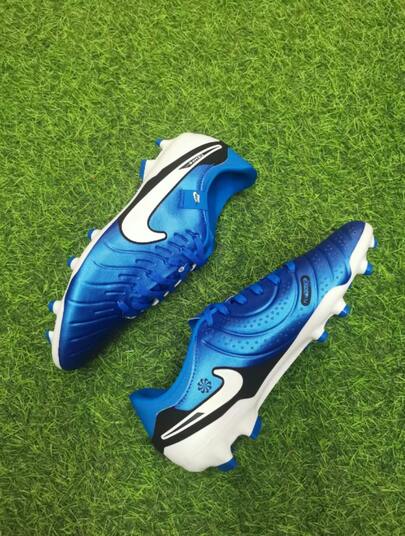 حذاء كرة القدم Nike Tiempo Legend 10 للرجال خفيف الوزن ومريح وعالي الأداء™ باللون الأزرق (عشب صناعي/طبيعي)