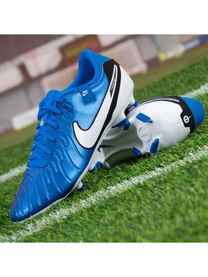 حذاء كرة القدم Nike Tiempo Legend 10 للرجال خفيف الوزن ومريح وعالي الأداء™ باللون الأزرق (عشب صناعي/طبيعي)