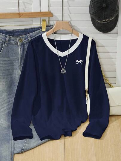 SHEIN بلوزات كم طويل رقبة على شكل حرف V للبنات المراهقات باللون الأزرق الكحلي، بطبعة فراشة بسيطة، مناسبة للارتداء في فصلي الخريف والشتاء، متعددة الاستخدامات للارتداء اليومي، المدرسة، الخروجات، الرياضة وغيرها