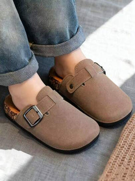 HAHABOBO (مقاس صغير) صنادل أطفال جديدة وشائعة - لون أحادي، بسيطة، أحذية أطفال يونيسكس عصرية، صنادل مسطحة مريحة للارتداء والخلع، مناسبة للأولاد والبنات، رائعة للمشي في الهواء الطلق والتنقل والمدرسة والشاطئ؛ مثالية للصيف والخريف وجميع المواسم.