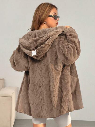SHEIN EZwear معطف أبيض فضفاض وكاجوال مبطن بالفرو مع جيوب وأكمام طويلة مزود بقلنسوة