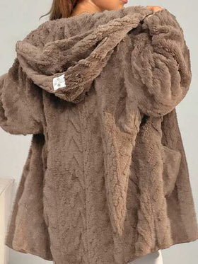 SHEIN EZwear معطف أبيض فضفاض وكاجوال مبطن بالفرو مع جيوب وأكمام طويلة مزود بقلنسوة