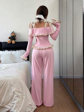 SHEIN ملابس علوية وبنطلون بيجاما مجموعة مثيرة، بأكتاف مكشوفة وكشكشة متباينة، ملابس شتوية