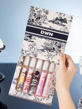 زجاجة واحدة 10مل/150مل جهاز نشر عطر رقمي فيكتوريا، معطر هواء خارجي، عطر متعدد الطبقات لتعزيز السعادة، رائحة طويلة الأمد، طبيعي وجذاب، هدية مثالية للحفلات والسفر والعطلات وتجمعات العائلة والفنادق والمكاتب والأصدقاء