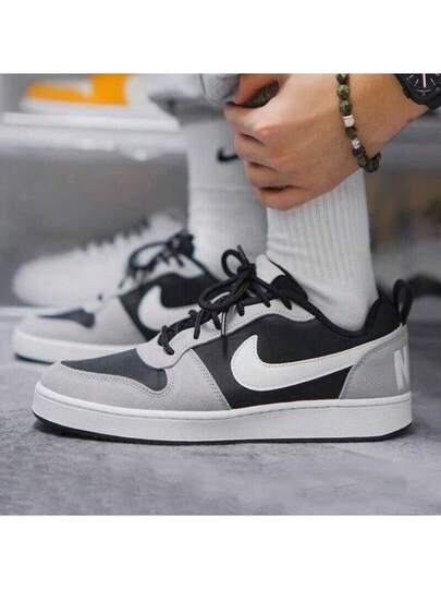 Nike حذاء رياضي كاجوال خفيف الوزن من نايك كورت بورو لو بريم، أسود ورمادي، رجالي