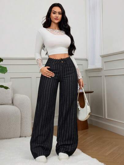 SHEIN Tall بنطلون جينز أسود ذو ساق واسعة مع تفاصيل الكشكشة والشريط الأنيق للخصر، موضة شتوية أنيقة للنساء
