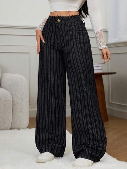 SHEIN Tall بنطلون جينز أسود ذو ساق واسعة مع تفاصيل الكشكشة والشريط الأنيق للخصر، موضة شتوية أنيقة للنساء