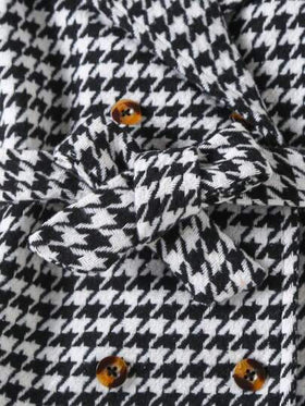 SHEIN Elladie kids معطف طباعة نقش مسنن صف ازرار مزدوجة حزام تويد قطعة واحدة بنت طفل