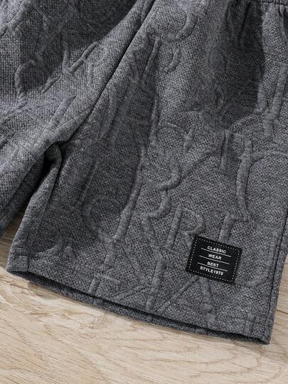 SHEIN Streecool Kids مجموعة ملابس صيفية للأطفال الصغار، تتضمن تي شيرت بأكمام قصيرة مقنع من قماش محبوك نسيج مميز وطباعة ملونة، مع شورت رياضي بتصميم لوحات متناسقة، طراز رياضي مناسب للارتداء اليومي والعطلات والرياضة والمدرسة والمناسبات