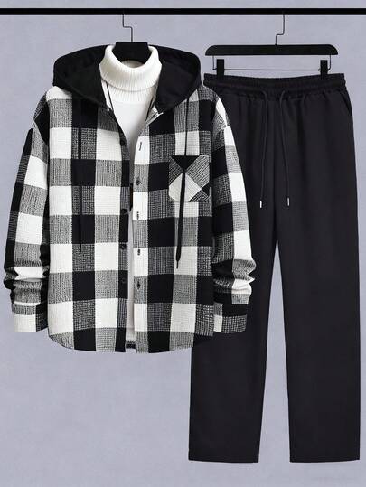 Manfinity CasualCool بدلة رياضية كاجوال للرجال مكونة من جاكيت ذات كم طويل مزودة بقلنسوة وبنطال، بتصميم مربعات بسيط وأنيق