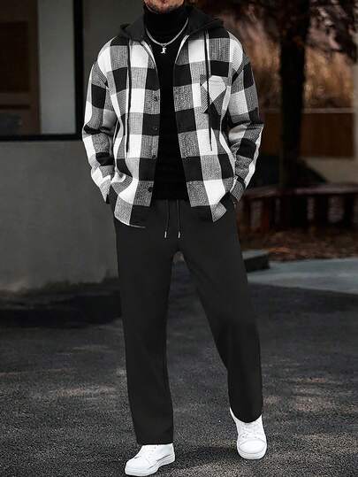 Manfinity CasualCool بدلة رياضية كاجوال للرجال مكونة من جاكيت ذات كم طويل مزودة بقلنسوة وبنطال، بتصميم مربعات بسيط وأنيق