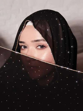 وشاح شيفون بلون أحادي مزين بسلسلة ثقيلة ورينستون للنساء قطعة واحدة