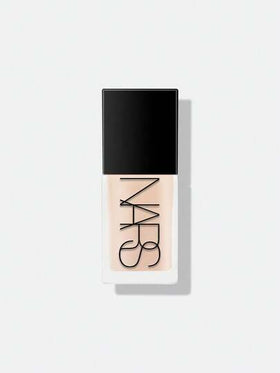 Nars أساس نارس المعكس للضوء - مكياج متطور - أساس هجين للعناية بالبشرة - 30 مل/1 أونصة سائلة #أوسلو-فاتح 1