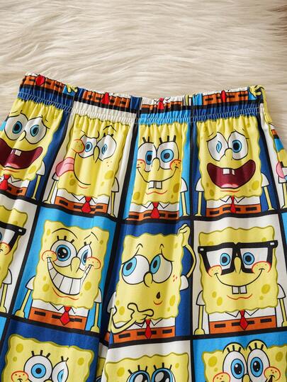 SpongeBob SquarePants | SHEIN بيجامة مكونة من ملابس علوية كم طويل بياقة طاقم وأنماط كرتونية متعددة التعبيرات مع بنطلون فضفاض مقاوم للاشتعال، مناسبة للخريف والشتاء