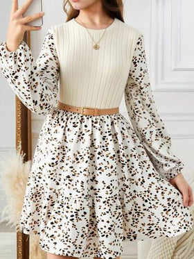 SHEIN فستان طويل الأكمام بخصر مزخرف بطباعة الزهور الرجعية، أنيق بطراز الريف للمراهقات