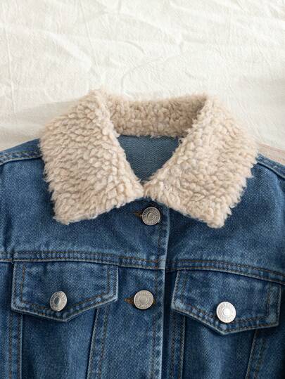 SHEIN Playful Pals معطف طويل فضفاض للأطفال الصغار من الفتيات باللون الأزرق الداكن مع طبعات ملونة وياقة من الفرو الصناعي، ملابس خارجية جميلة وعصرية مناسبة للخريف والشتاء، قطعة ملائمة للتنسيق مع الطبقات المختلفة