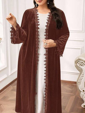 Al Najma عباءة نسائية طويلة أنيقة بتصميم فضفاض مع تطريز دانتيل ملون للمقاسات الكبيرة