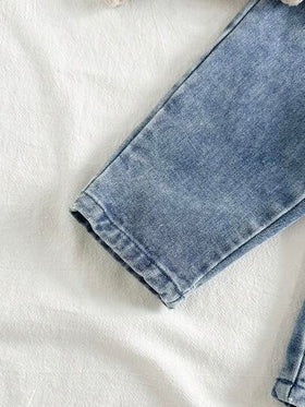 SHEIN Vintaside Kids طقم ملابس أطفال صبيان كاجوال بقميص كم قصير ياقة مع بنطلون جينز مغسول عصري، مناسب للارتداء اليومي، رحلات العائلة، الطعام أو التسوق