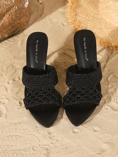 On feet& in love صنادل نسائية أنيقة ذات كعب عالي مصنوعة من نسيج مفرغ بتصميم أصبع القدم المدبب، مناسبة للارتداء مع الفساتين