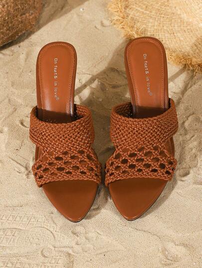 On feet& in love صنادل نسائية أنيقة ذات كعب عالي مدبب الأصبع مفرغة، مناسبة للارتداء مع الفساتين