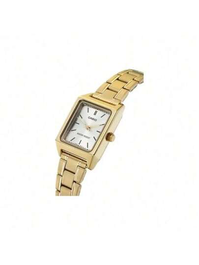 Casio ساعة نسائية كاسيو، قطر الميناء 31 مم * 22 مم مستطيلة باللون الأبيض، سوار من الفولاذ المقاوم للصدأ بلون ذهبي، مقاومة للماء لعمق 30 متر، إبزيم قابل للطي، زجاج معدني
