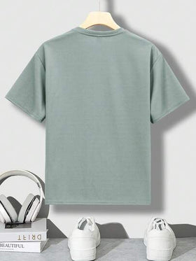 SHEIN ملابس علوية كاجوال للمراهقين بأكمام قصيرة منسدلة مع نص إنجليزي مُنقّش ثلاثي الأبعاد