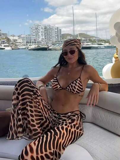 مجموعة بيكيني نمر جذاب مكونة من 3 قطع للنساء، طراز شاطئي، ملابس عيد ميلاد صيف 2026، بدلة رياضية للنساء، فستان أنيق للنساء، فستان أنيق للنساء، ملابس منتجع للنساء، ملابس علوية كاجوال للنساء