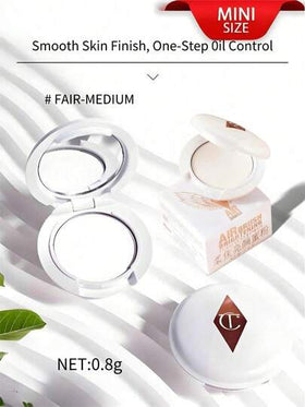 Charlotte Tilbury 0.8 جرام بودرة ناعمة مشرقة - ضوء القمر الأبيض، حجم صغير