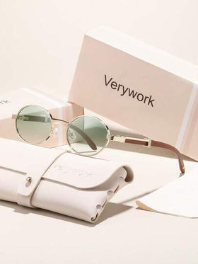 Verywork نظارة كلاسيكية عتيقة من البلاستيك والمعدن بعدسة بتدرج اللون الأومبري، إطار كامل بشكل بيضاوي، أنيقة وتناسب جميع المناسبات، مناسبة للسفر والقيادة والحفلات والتسوق والأعمال الرسمية، إكسسوارات الموضة للسيدات
